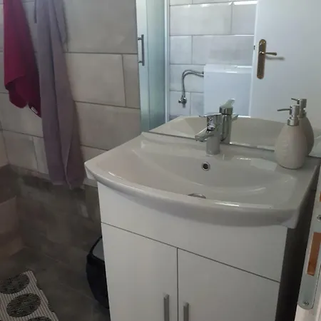 Apartmani Korina Starigrad Paklenica Exterior photo
